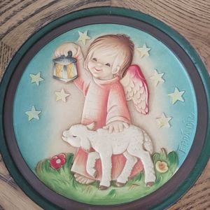 Anri"Leading the way" wall hanging
